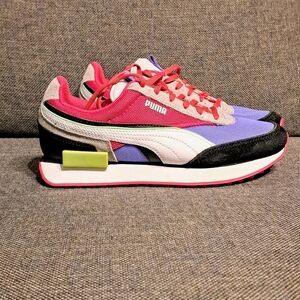 Women's Puma Future Rider Sneakers Size 7 Pink Purple